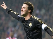 开云体育入口-丝路烽火映天山，齐麟狂飙生涯夜，新疆用唯一定义复仇史诗