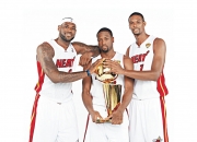 开云下载-欧冠半决赛焦点战，皇马国王横扫森林狼，伯纳乌见证王者加冕