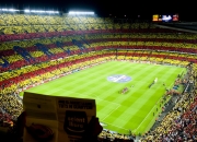 开云足球直播-街道上的王权更替，里昂车队如何打穿摩纳哥的不败神话