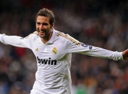 开云体育官方网站-意甲焦点战之夜，迪亚斯压制级发挥，米兰重燃争冠希望