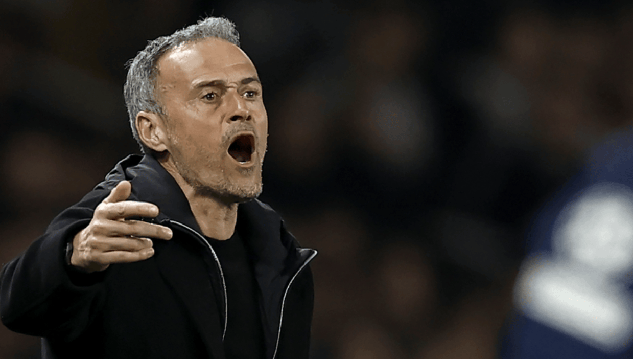 利物浦碾压阿森纳,弗拉霍维奇完成帽子戏法的简单介绍 利物浦碾压阿森纳,弗拉霍维奇完成帽子戏法的简单介绍