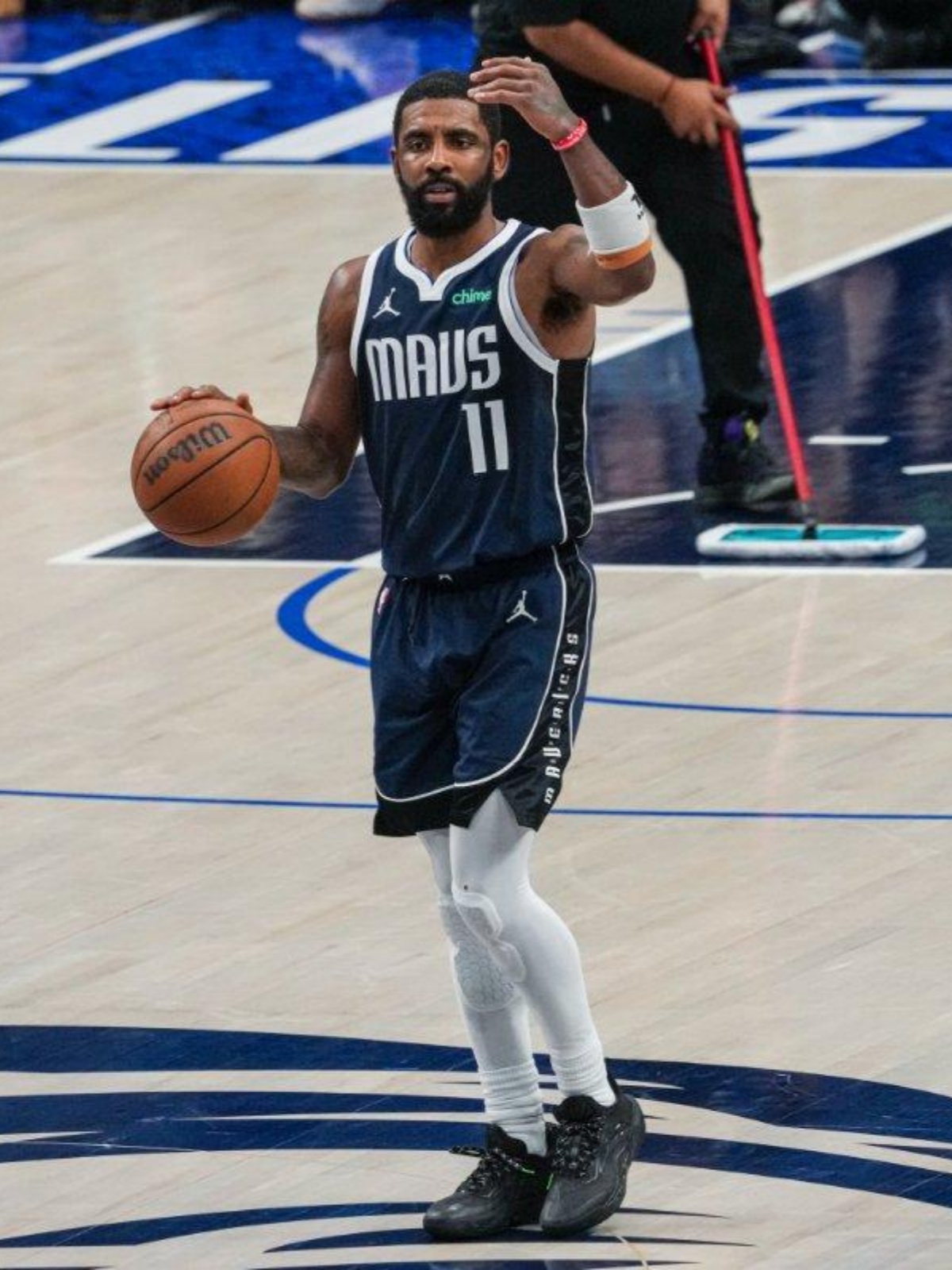 广东队险胜步行者，欧文状态火热