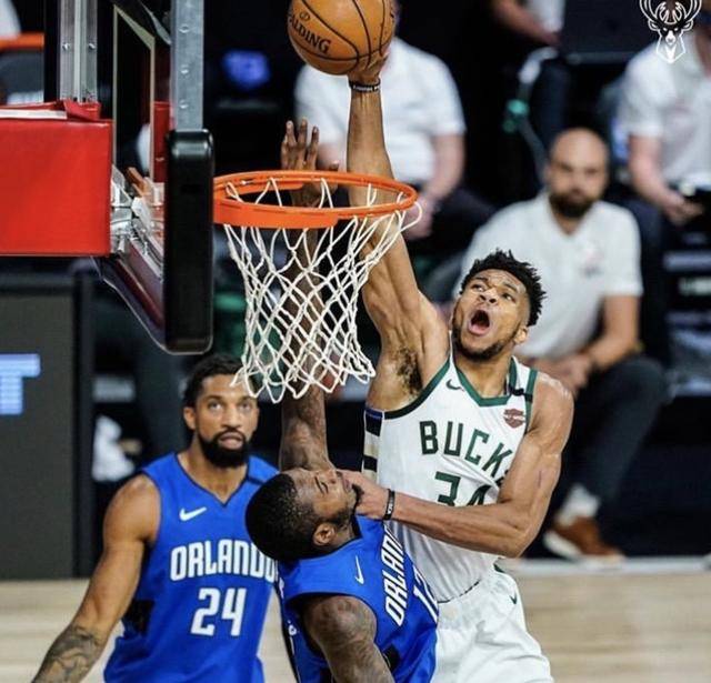 魔术轻取雄鹿,戈贝尔统治全场 魔术轻取雄鹿,戈贝尔统治全场