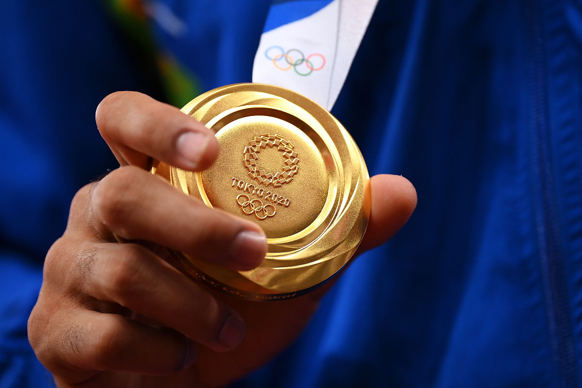 法国选手斩获铜牌，期待更多表现的简单介绍