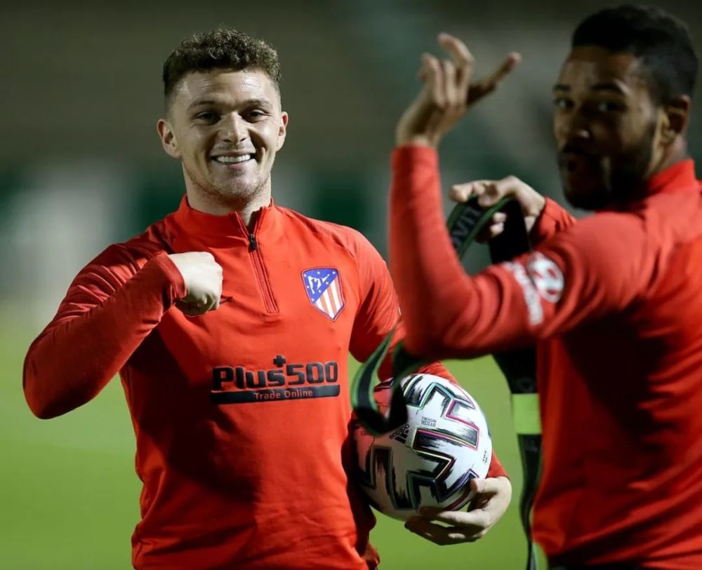 包含皇家贝蒂斯迎战拉科鲁尼亚，全力争取胜利的词条