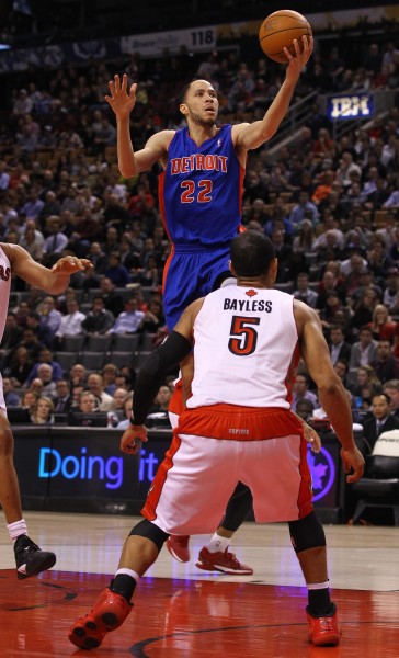 跨国篮球比赛中出现惊人的突破 跨国篮球比赛中出现惊人的突破