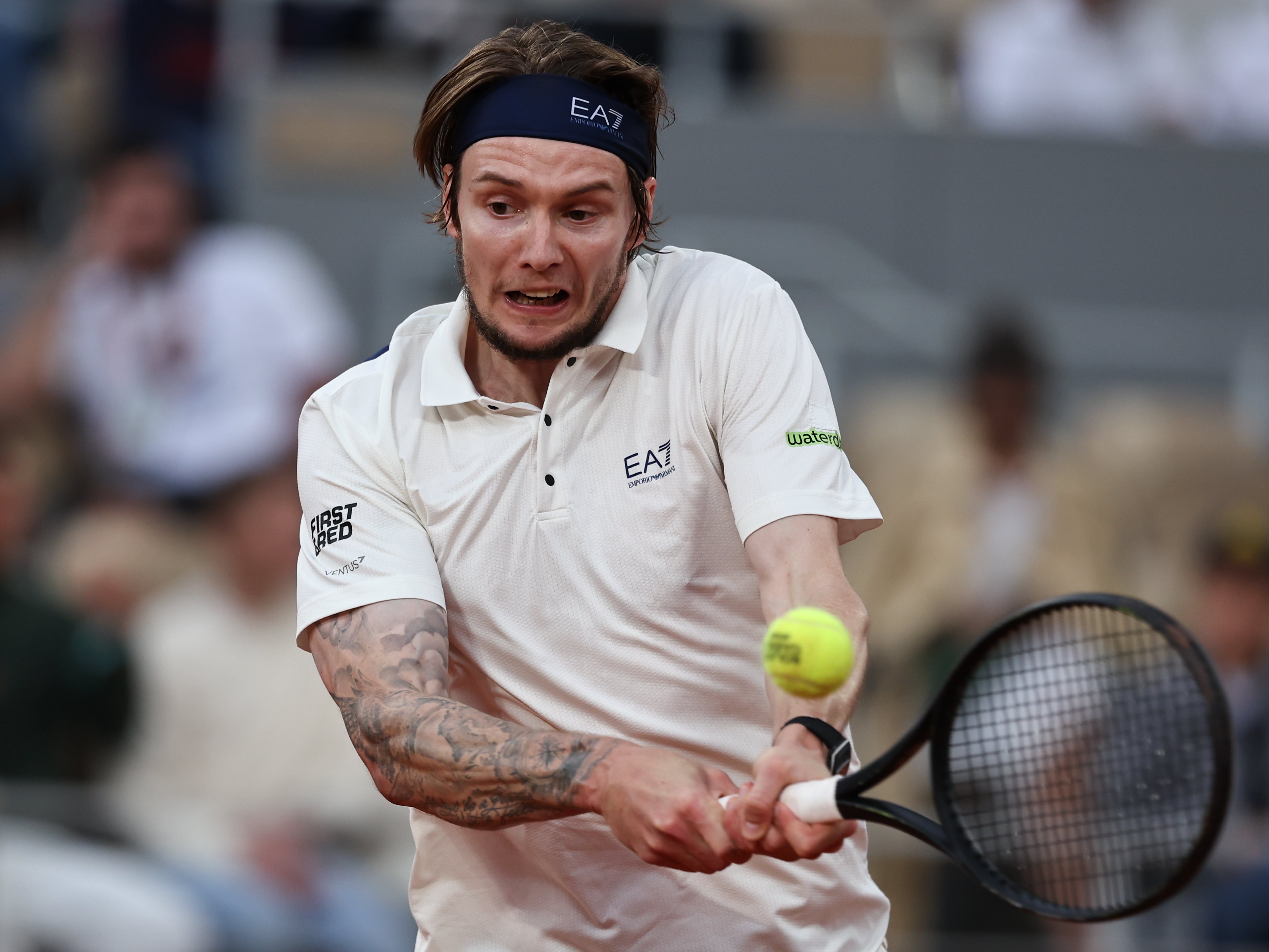 法网绝杀拉沃尔杯,辛纳惊艳四座 法网绝杀拉沃尔杯,辛纳惊艳四座