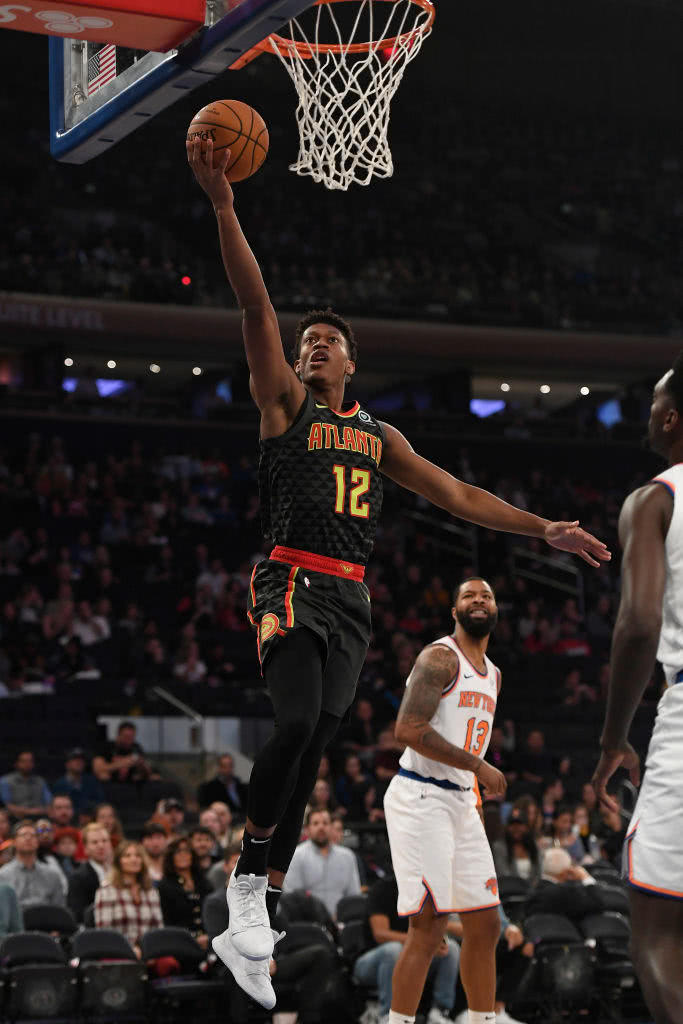 关于BRO横扫EG，Xiaohu三分雨点燃全场的信息