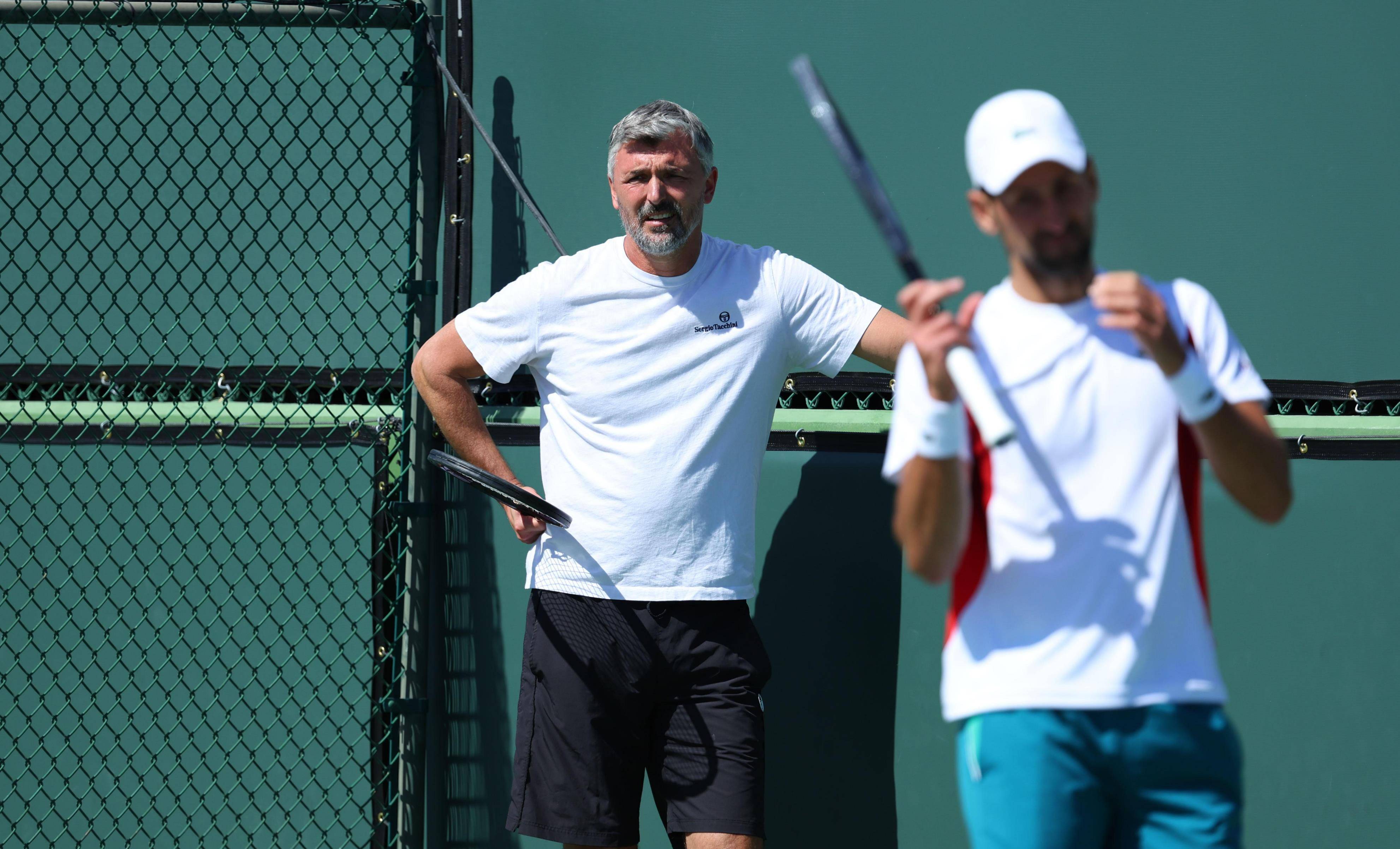 包含世界网球队血洗欧洲网球队，德约科维奇送出助攻的词条