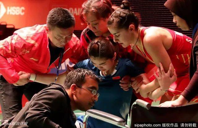 包含泰国羽毛球队碾压马来西亚羽毛球队，谌龙统治全场的词条