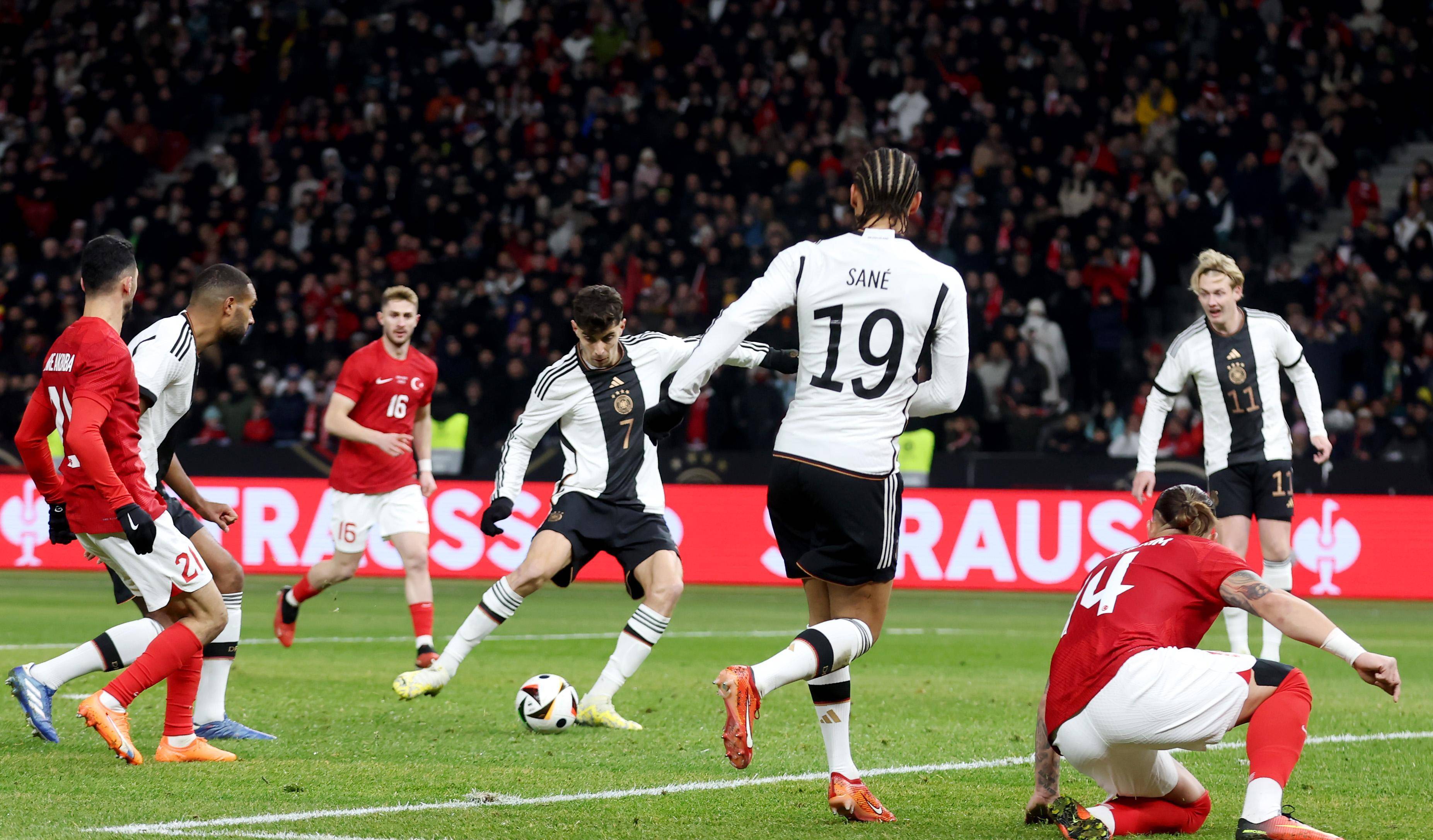 德国队逆转法国队，郑思维惊艳四座的简单介绍