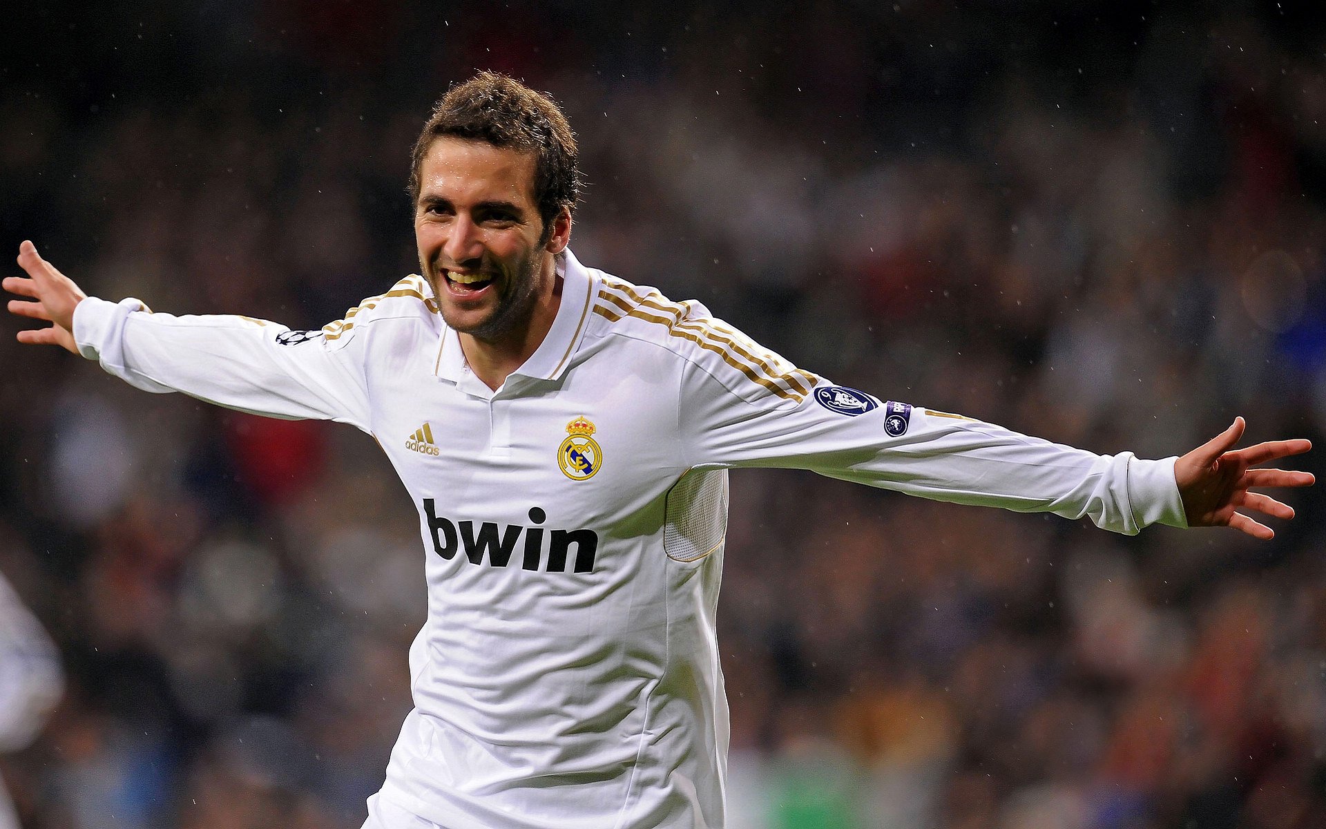 特奥关键制胜,皇马提前终结悬念,哥伦比亚新星闪耀伯纳乌