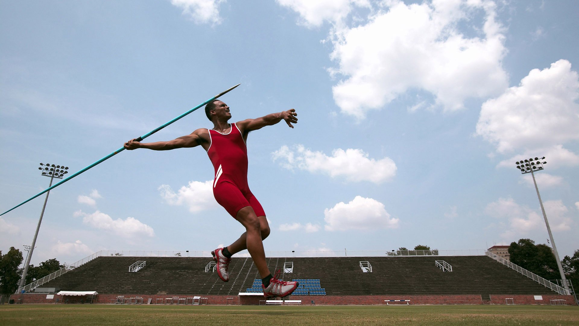 雄鹰展翅破铁壁，字母烈焰焚苍穹—关键战中的王者对决